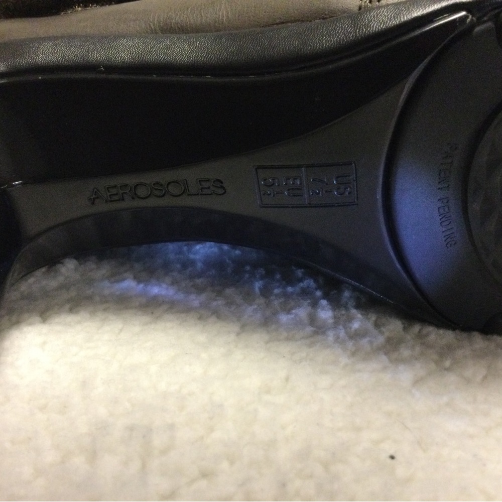 NWOB Aerosoles Cypress Leather Ankle Bootie - Picture 9 of 10